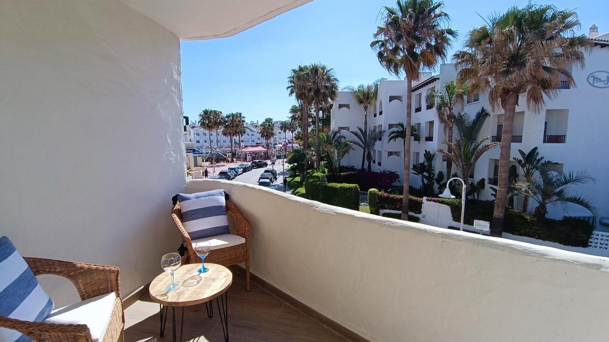 בנאלמדנה Beach Studio Puerto Marina Playa מראה חיצוני תמונה